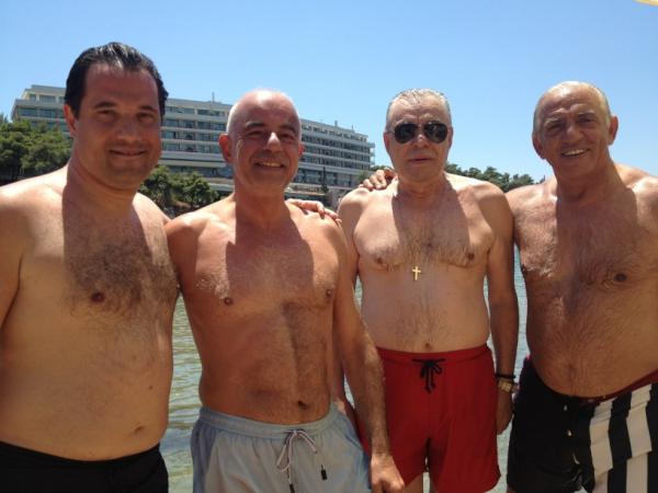 adonis-paralia.jpg