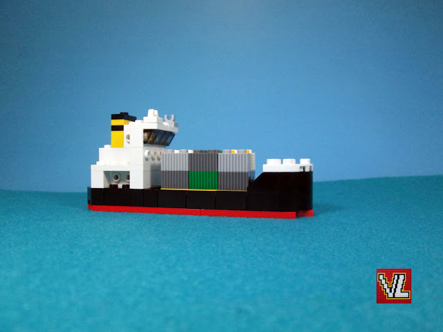 Nova versão do set LEGO 616 Cargo ship