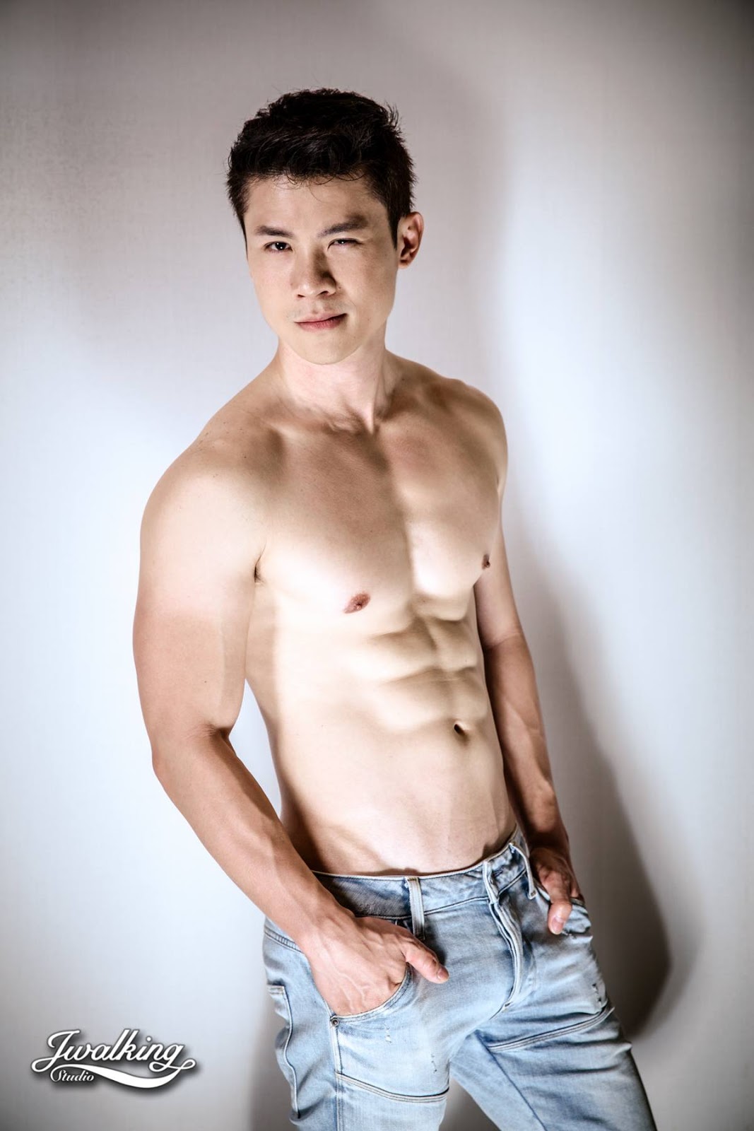 Welcome To The World Of Simon Lover Manhunt Singapore