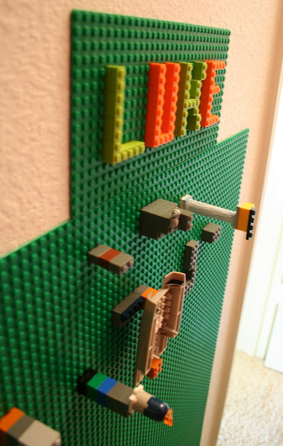Lego storage and Lego display... great ideas of how to handle ALL those Lego bricks!