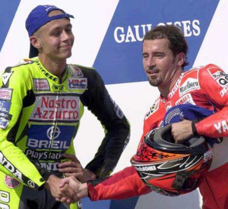 Valentino_Rossi(kiri)_Max_Biaggi(kanan) pict : Istimewa Valentino_Rossi(kiri)_Max_Biaggi(kanan) pict : Istimewa