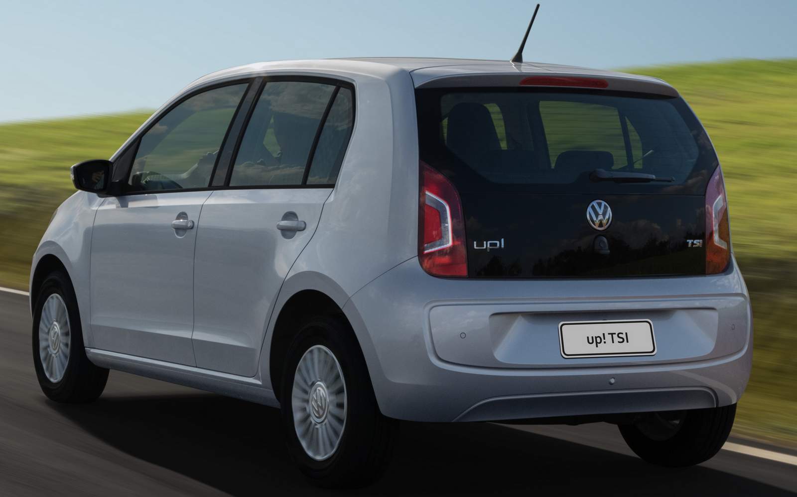 Donos dizem o que é bom e o que é ruim no Volkswagen up, que faz