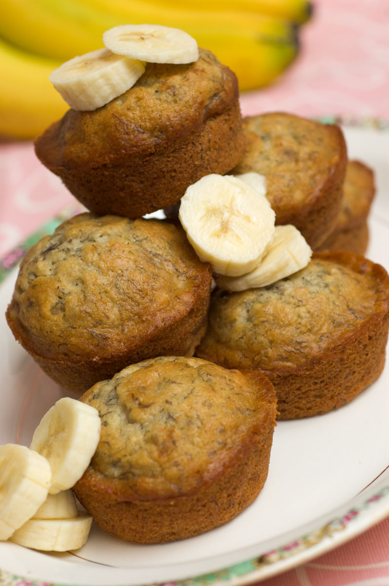Sugar &amp; Spice by Celeste: Amazingly Easy (&amp; Delicious) Banana Muffins