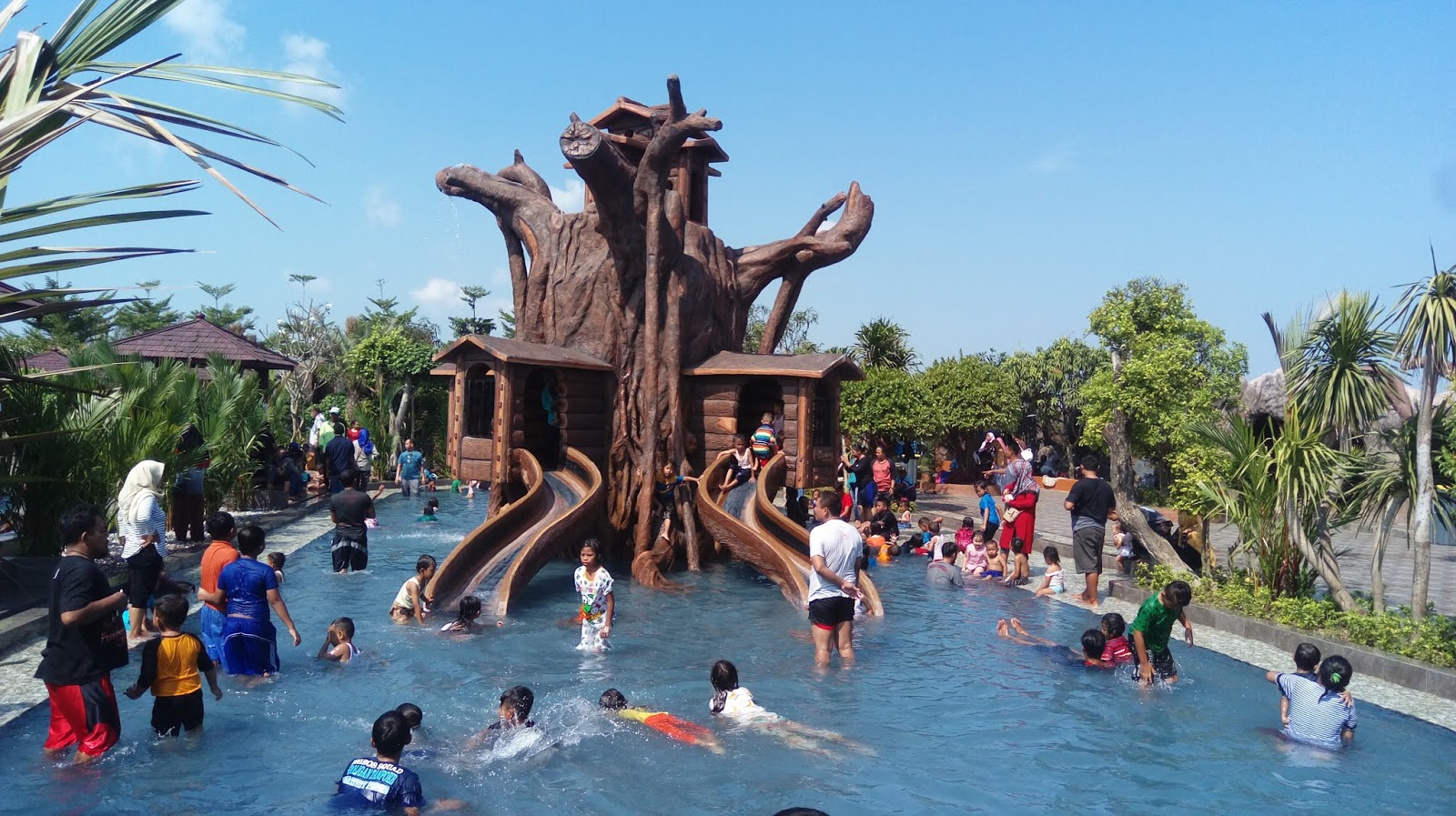 Taman Hud-Hud Rengasdengklok – Bermain Air dengan Nuansa ...