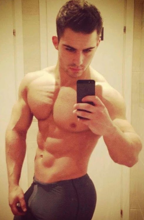 Roman Dawidoff muscle
