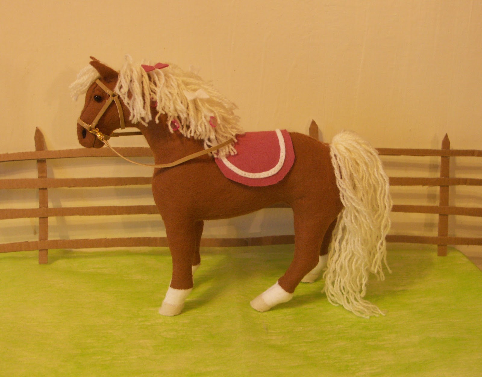 Handmade felt horses white felt horse