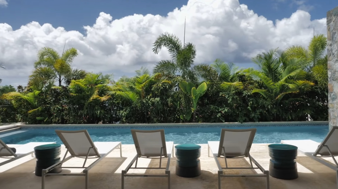 27 Photos vs. 86AA Cruz Bay Town,St John, Virgin Islands Luxury Villa Interior Design Tour