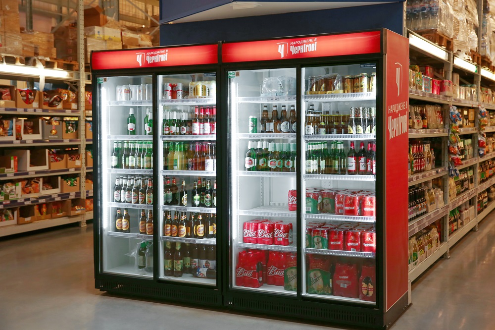 upright-commercial-fridge