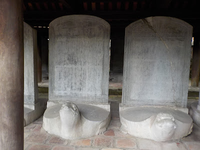 文廟(孔子廟)の亀の石碑 文廟(孔子廟)の亀の石碑