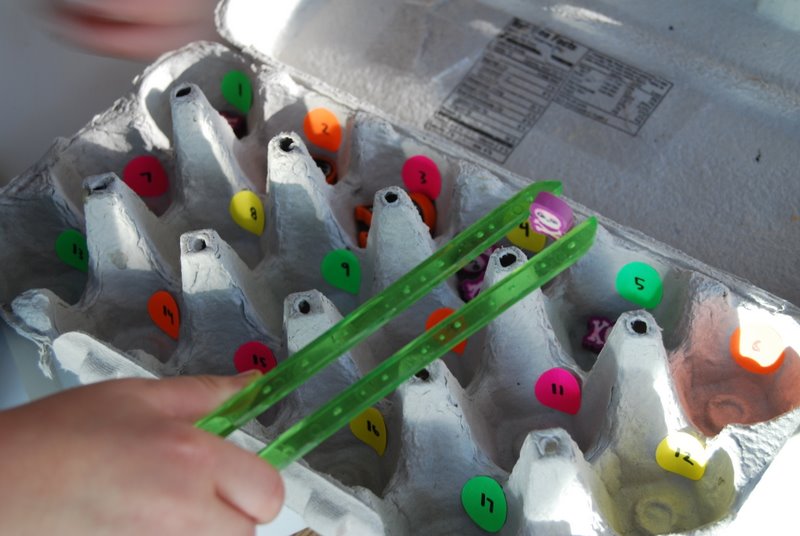 Make Monthly: Halloween Crafting (Rewind) Week: Spooky Sensory Table