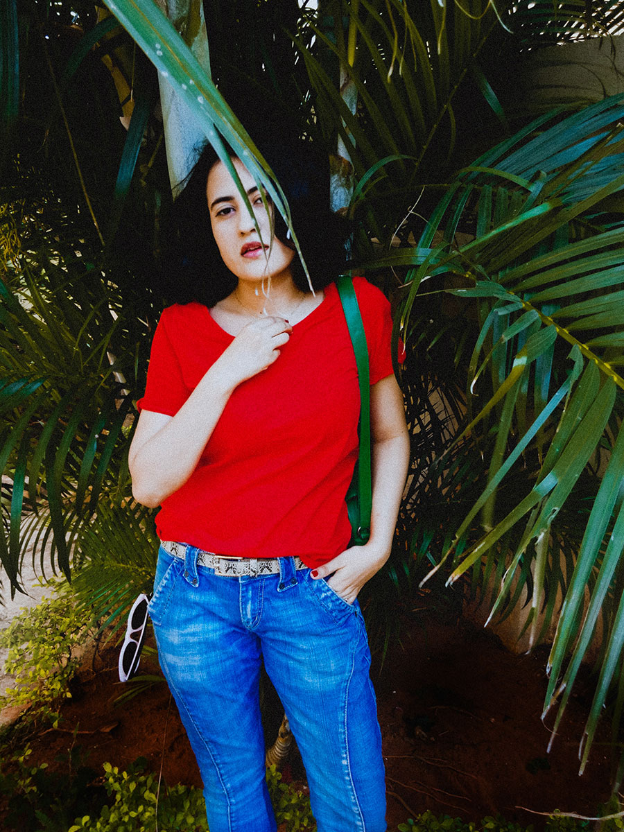 RED TEE AND FRAYED DENIM : A COOL WAY TO STYLE YOUR BASICS| THE STYLE PANORAMA Red tee, basics T-Shirt , Levi's womens Denim ,Zara shoes, indianstyleblogger, style blog