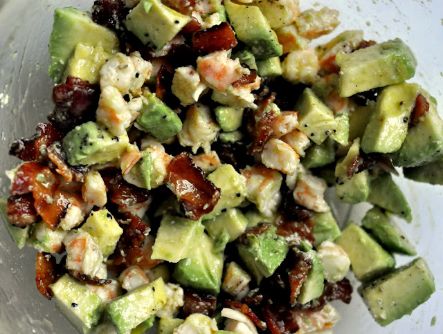 Filling-for-Roasted-Shrimp-Cocktail-Bites-with-Avocado-and-Bacon-tasteasyougo.com