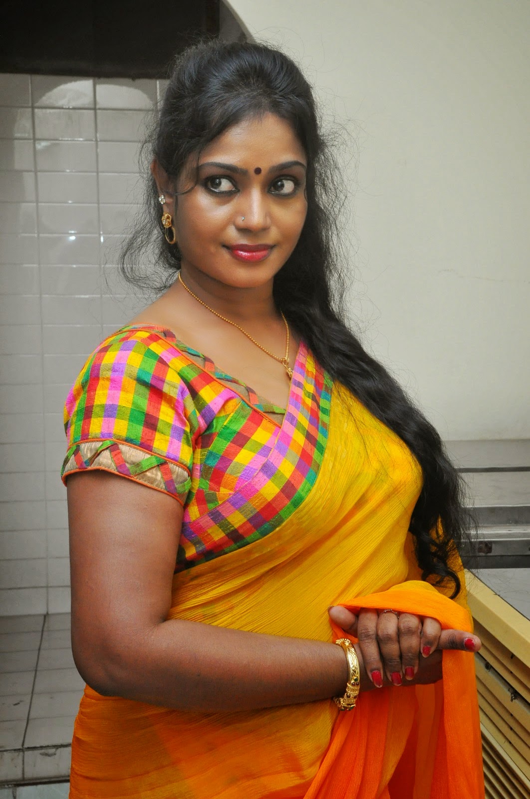 Jayavani in Yellow Saree at Andamaina Maya Audio Launch | Stylish