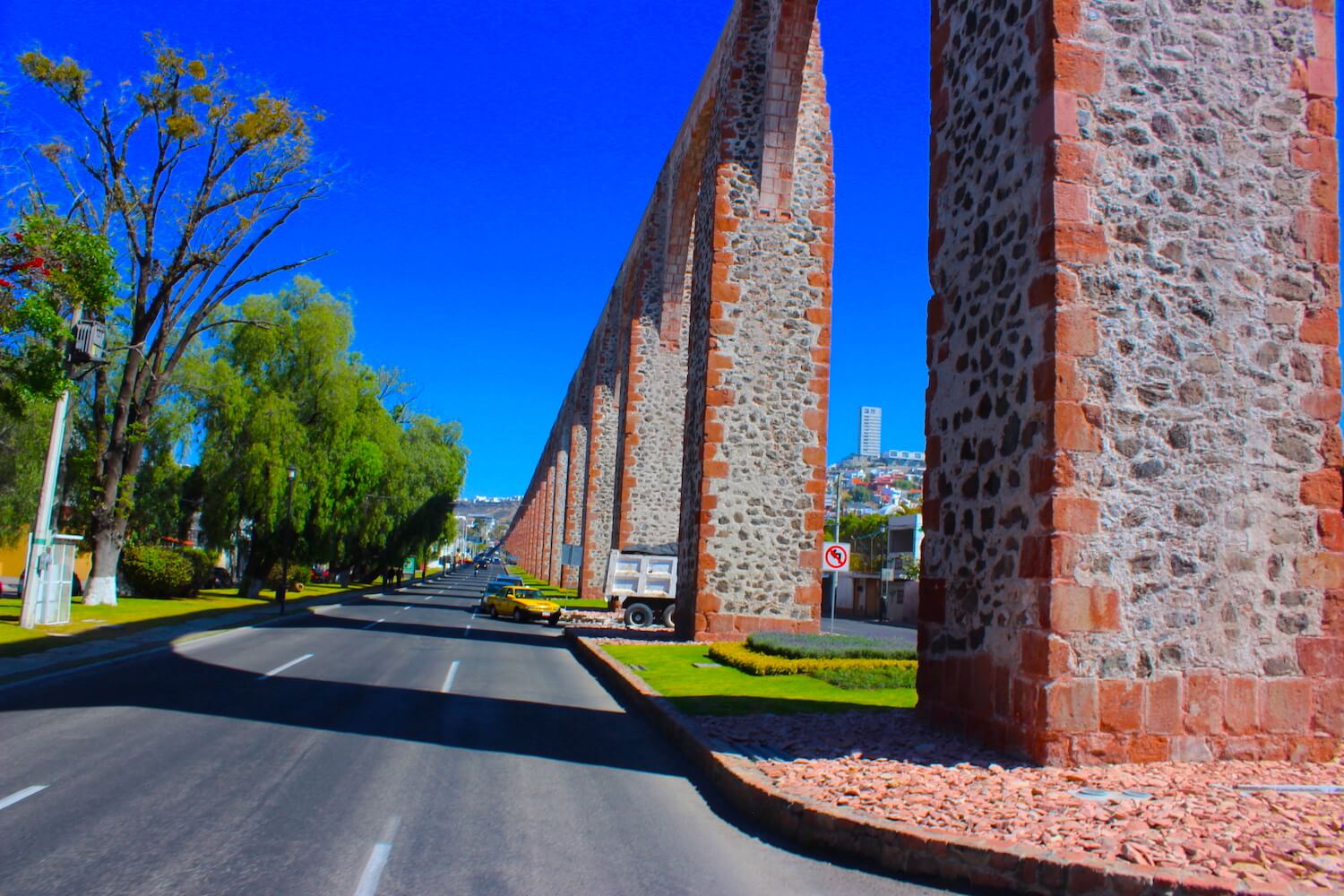 queretaro city aqueducts