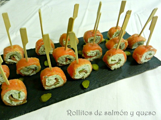 "Rollitos de salmón y queso"