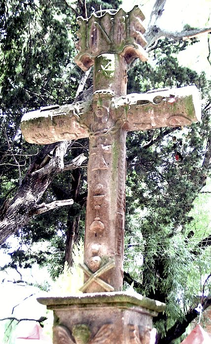 colonialmexico: The Carved Crosses of Hidalgo: San José Atlán
