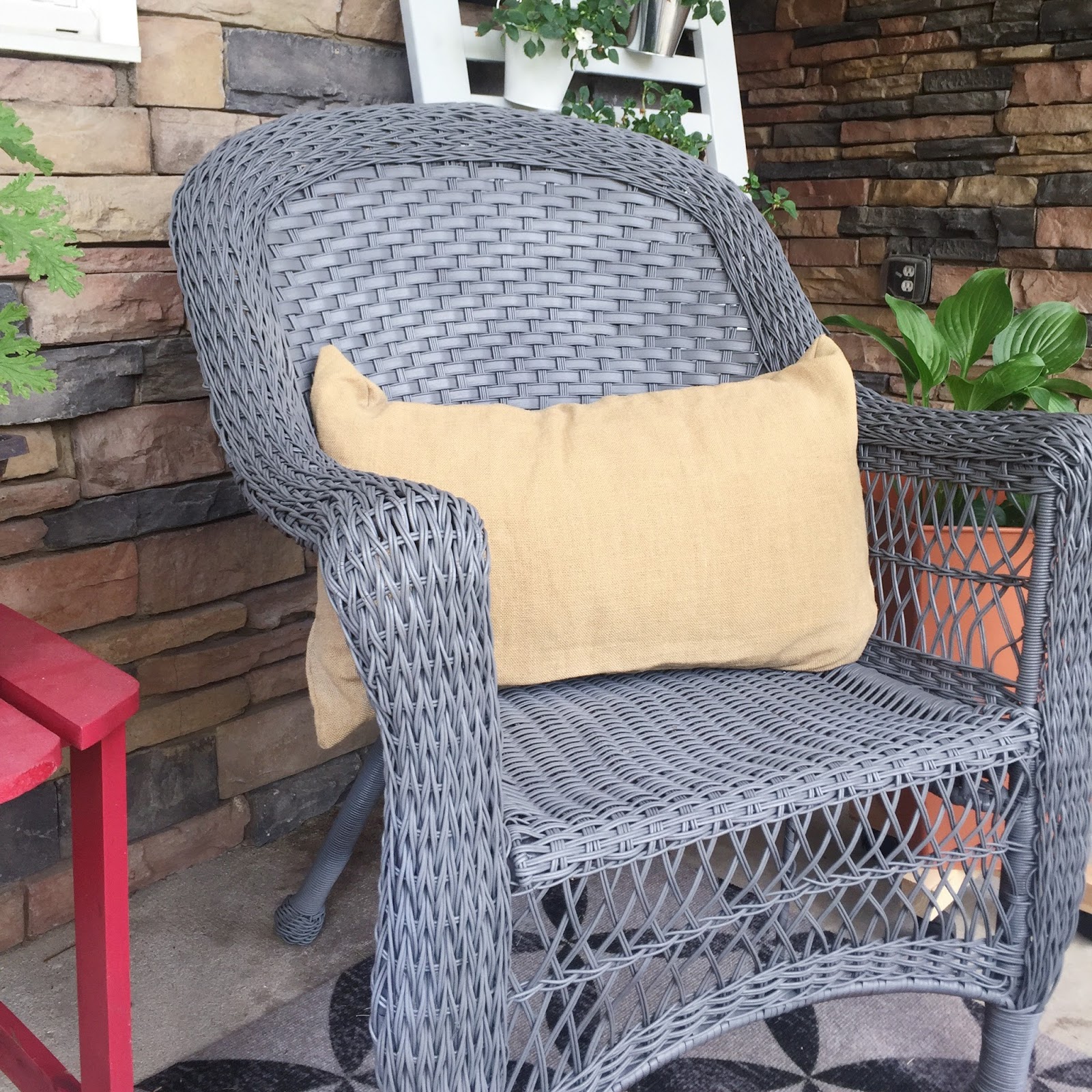 Wicker Furniture Spray Paint