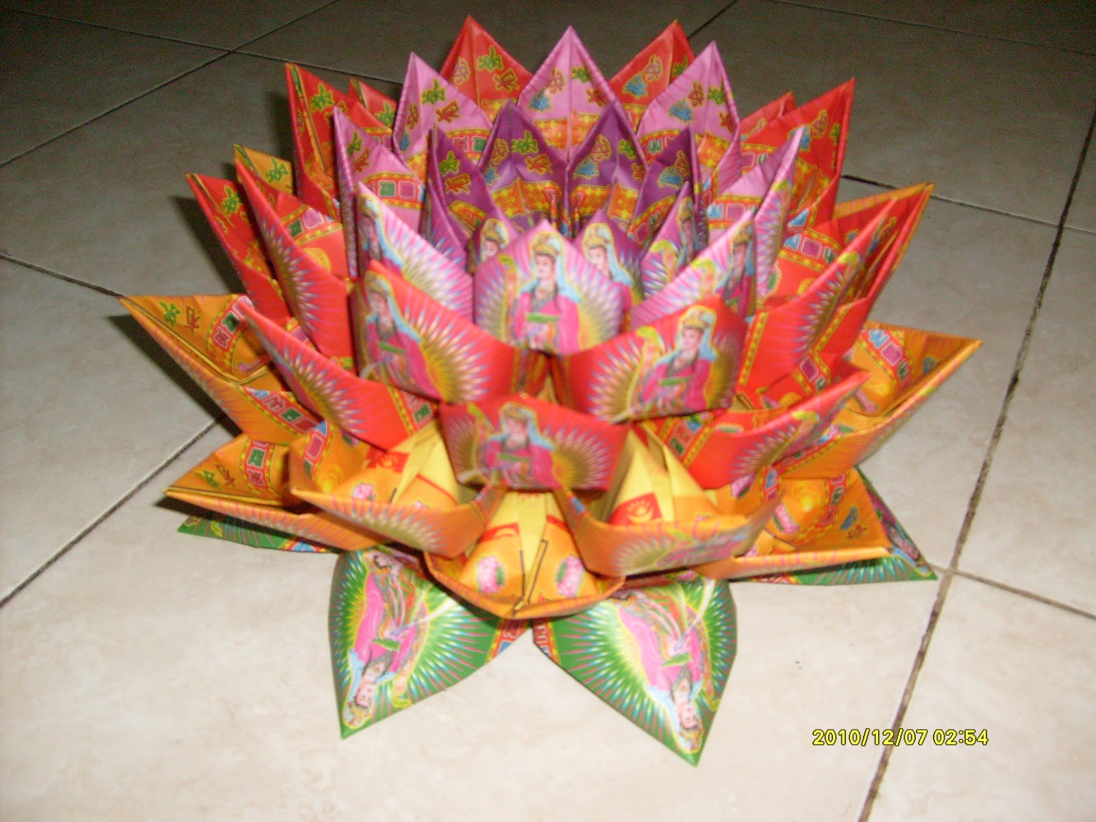 Cara Membuat Karya Seni Aplikasi Dari Kertas Origami