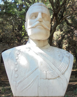 προτομή του καπετάν Βαγγέλη Στρεμπενιώτη στο Μουσείο Μακεδονικού Αγώνα του Μπούρινου