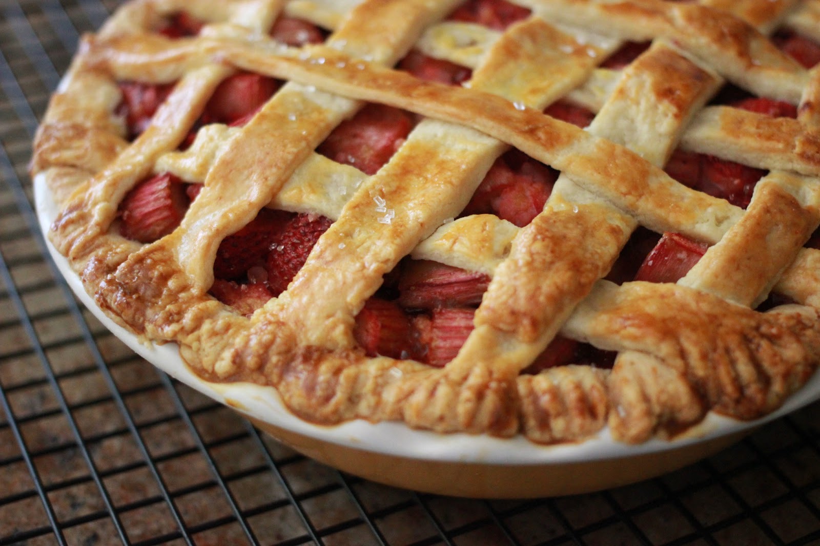 SquirrelsnSweets Strawberry Rhubarb Pie