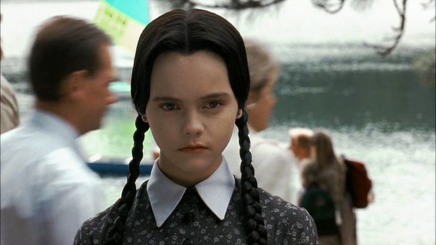 Movie and TV Cast Screencaps: Addams Family Values (1993) - Directed by ...