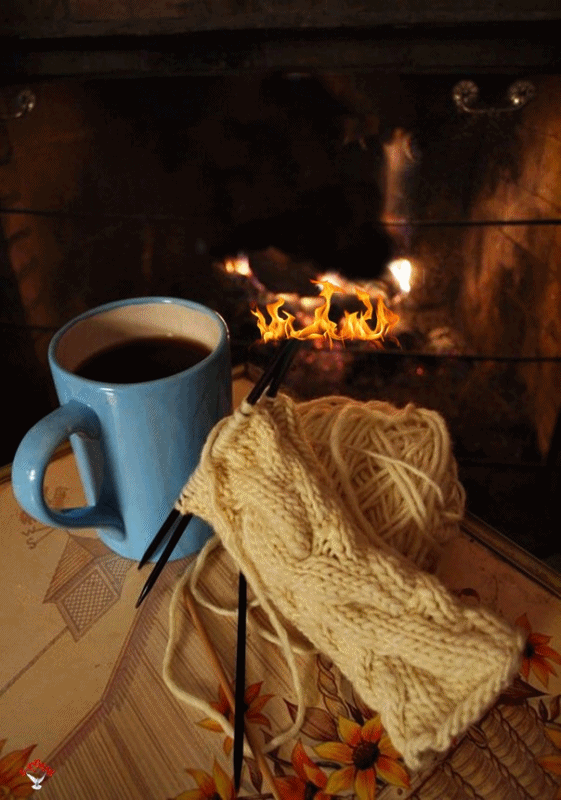 Холодный вечер горячий. Плед камин горячий чай. Уют и тепло. Уютного вечера. Чай уют.