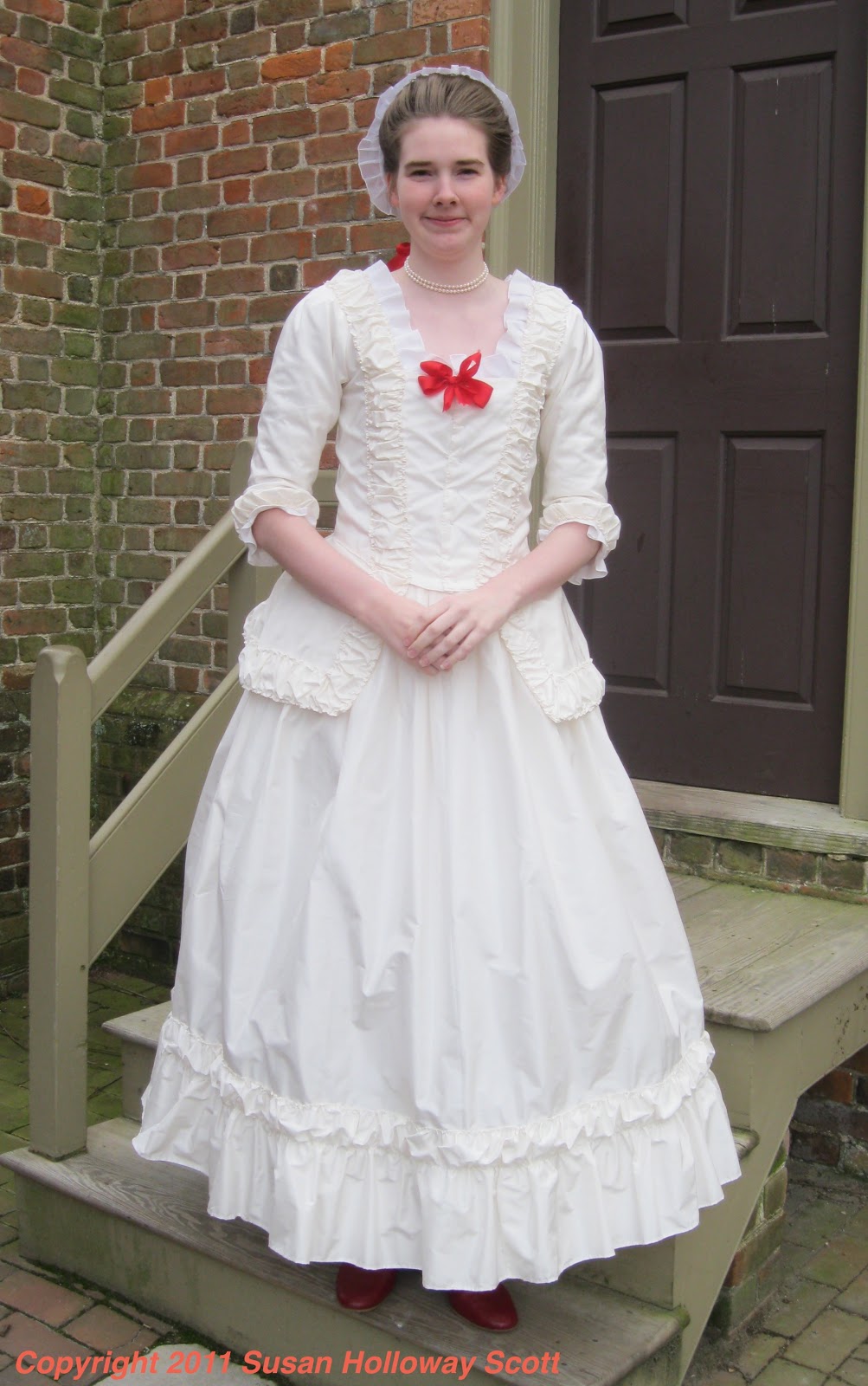 Two Nerdy History Girls: Christmas in Colonial Williamsburg: White Silk ...