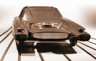 Fuente: http://blog.hemmings.com/index.php/2013/07/18/cars-of-futures-past-ford-nucleon-concept/