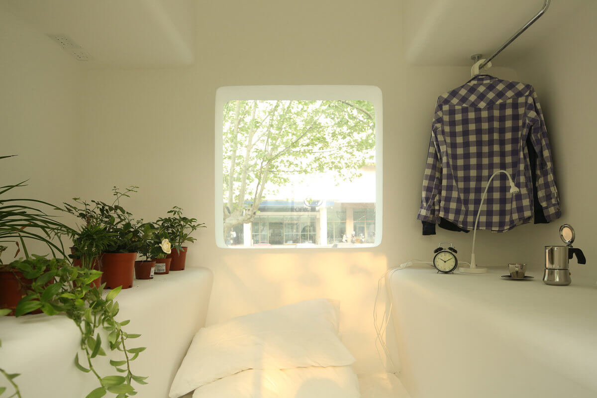 06-Bedroom-Liu-Lubin-Space-Invaders-Tiny-House-Architecture-www-designstack-co