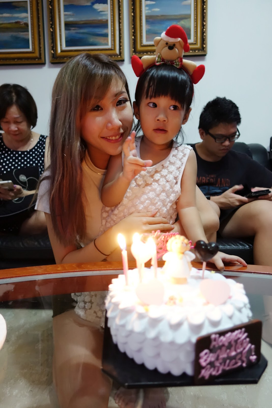 21 Hot SG Millennial Mums Who Make Motherhood Look