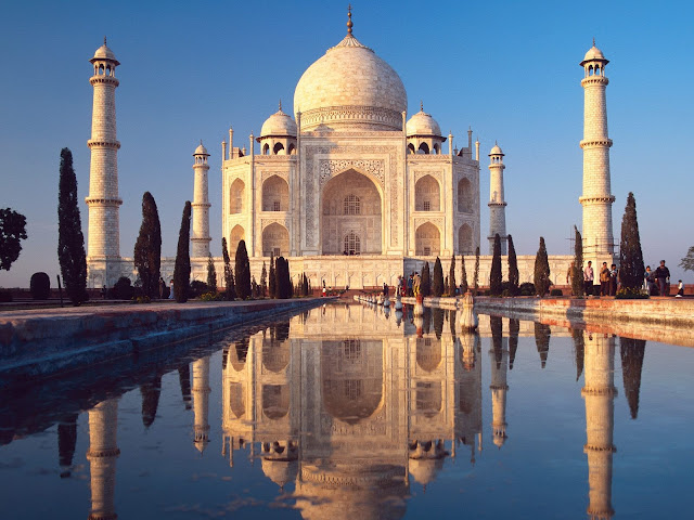 Misteri Dibalik Keindahan Taj Mahal Yang Fenomenal