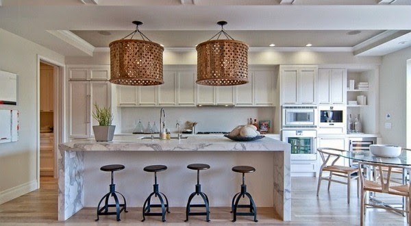 Large pendant lights in the dining room
