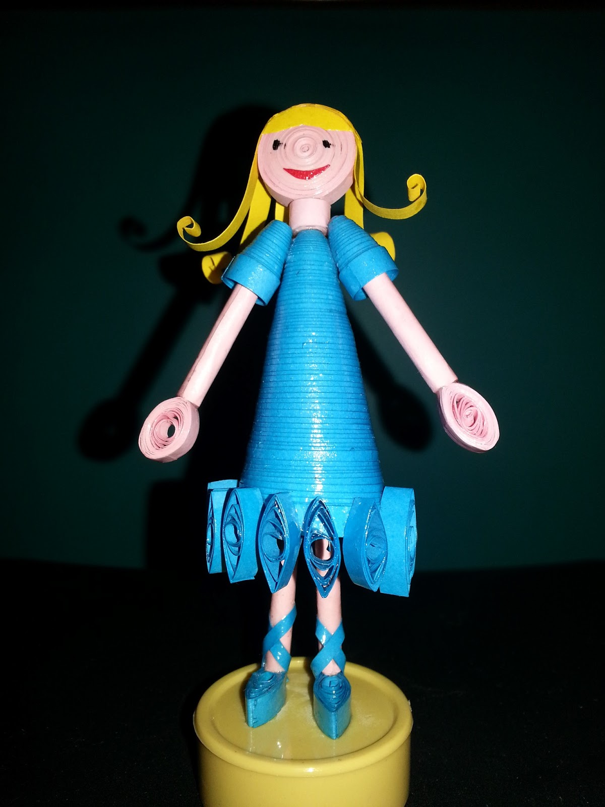 Dewquills Quilling Doll