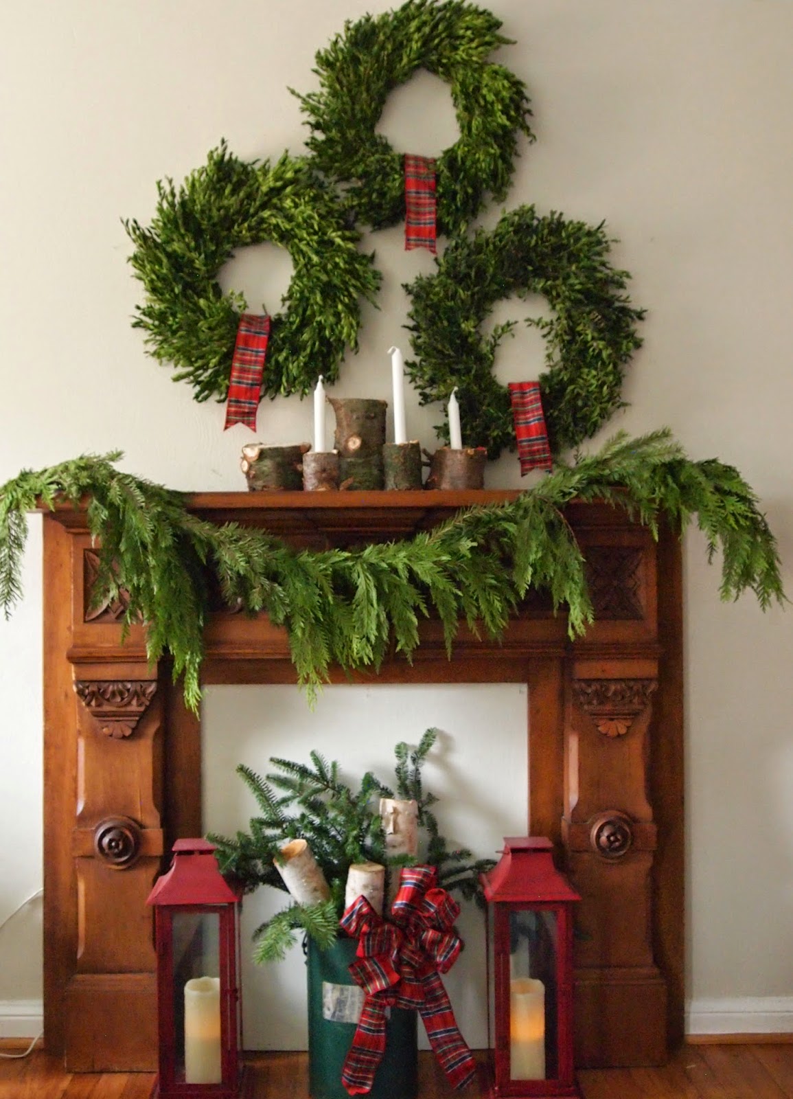 little black door: my home - 12 days of christmas tour of homes