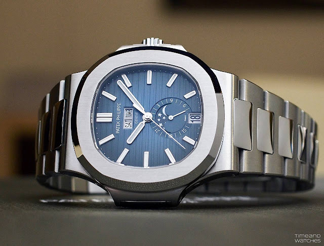 Patek Philippe Nautilus 5726 / 1A Lịch hàng năm