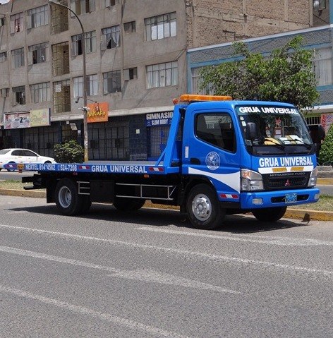 Grua Universal S.A.C.