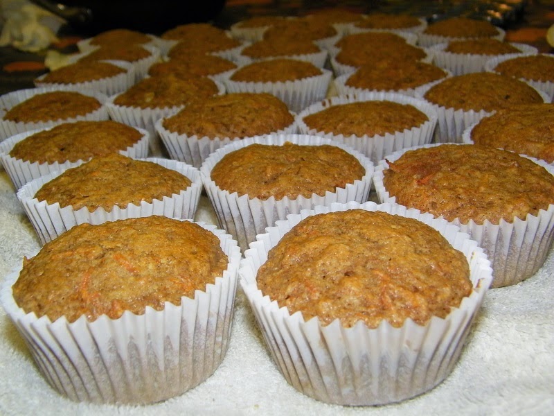 Chef Mommy Carrot Applesauce Muffins