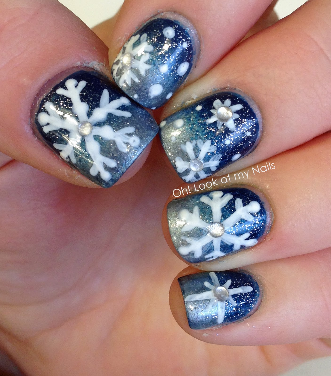 Oh! Look At My Nails Snowflake Nail Art DechoFilt