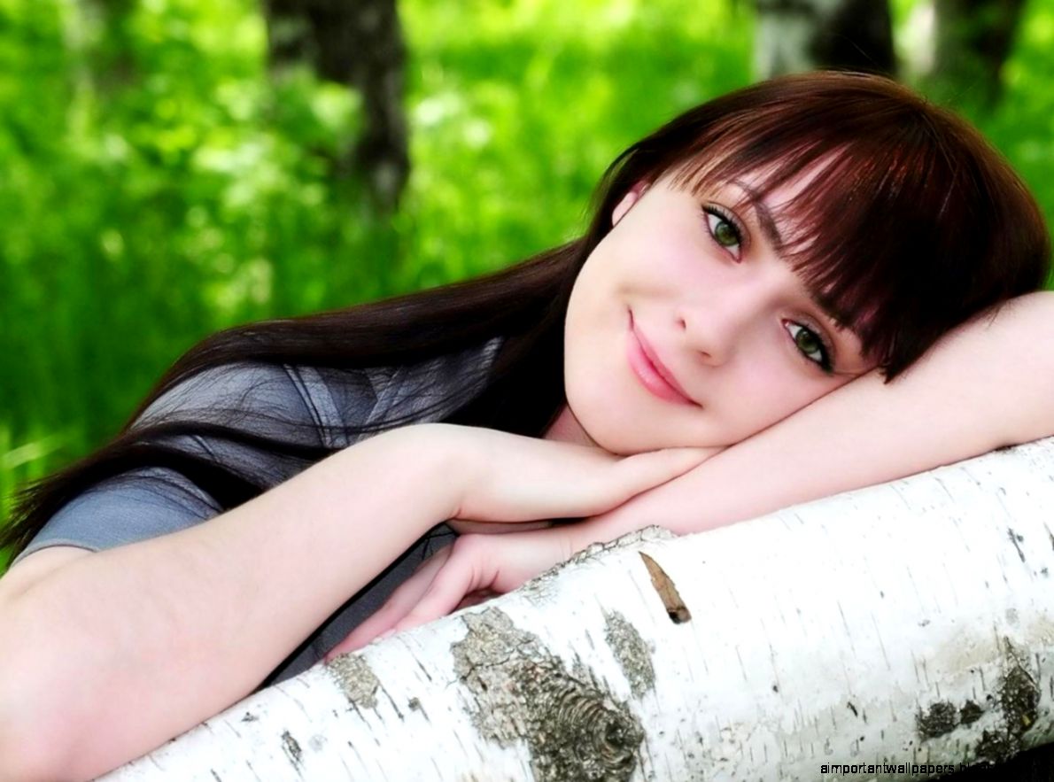 Most Beautiful Girl Photo Download  Free Desk Wallpapers
