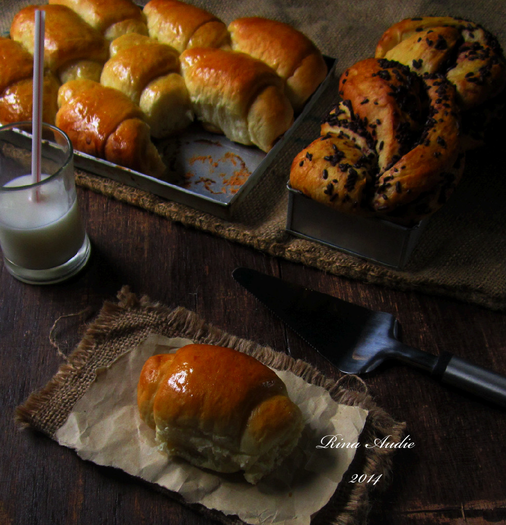 Overnight Soft Bun Dough (Membuat Roti dengan Metode Biang 16 jam) D