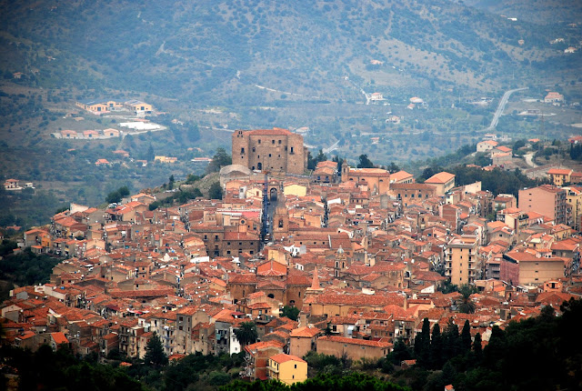 Castelbuono, το βυζαντινό "Ypsigro".