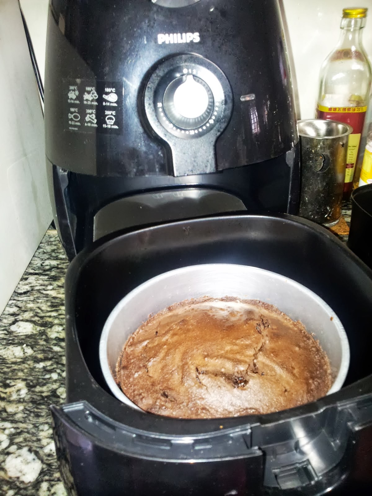 Philips air fryer choc chip cake