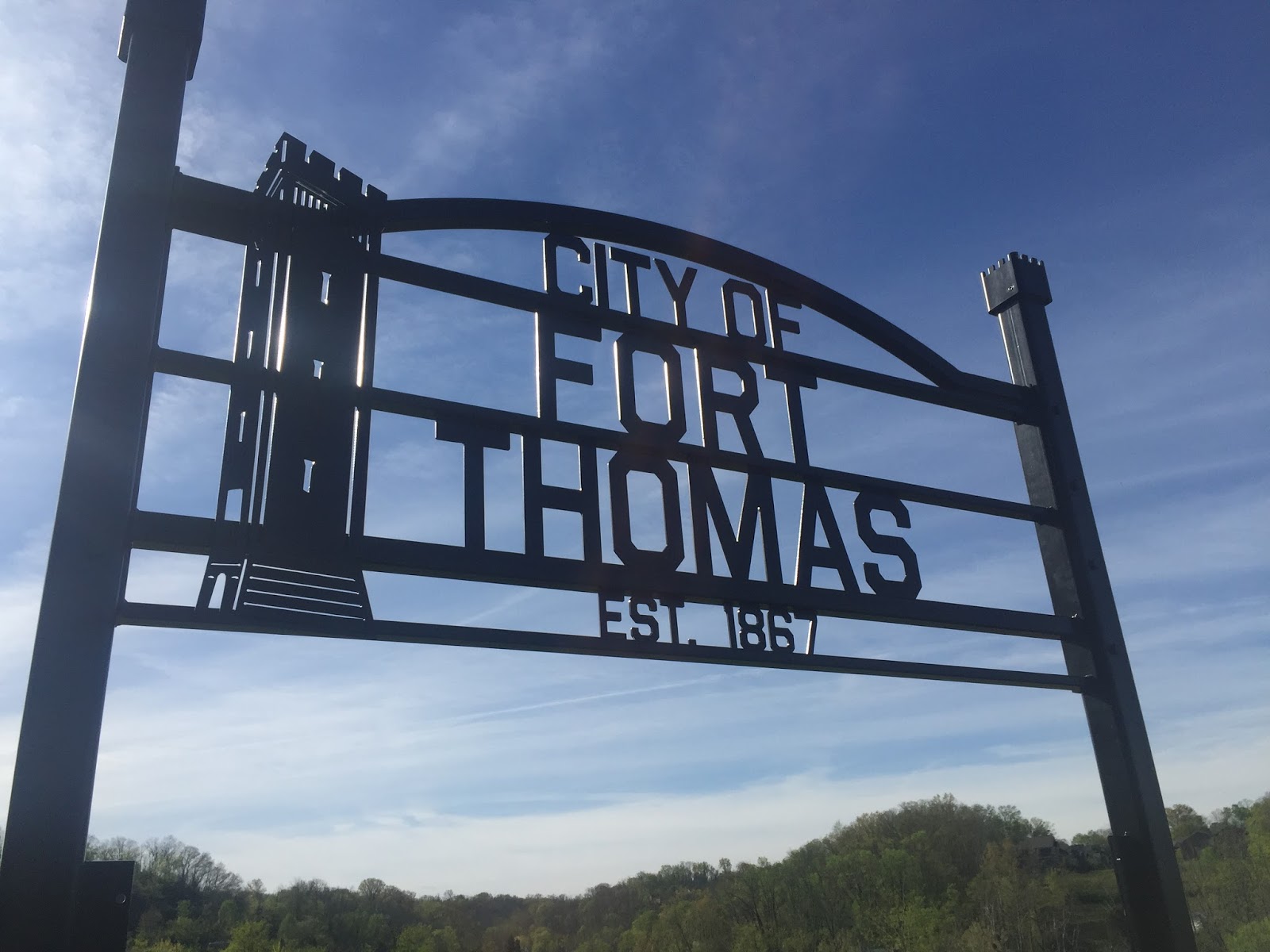 FORT THOMAS MATTERS First City Sign Installed on Memorial