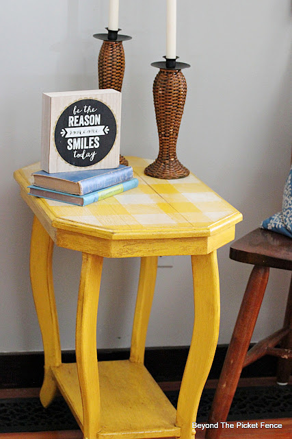 A Sunny Makeover for a Thrift Store Side Table