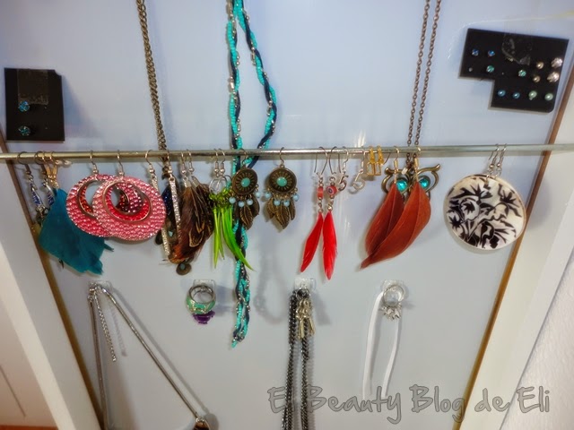 Espejo Stave Ikea: un espejo-joyero muy funcional - El beauty Eli