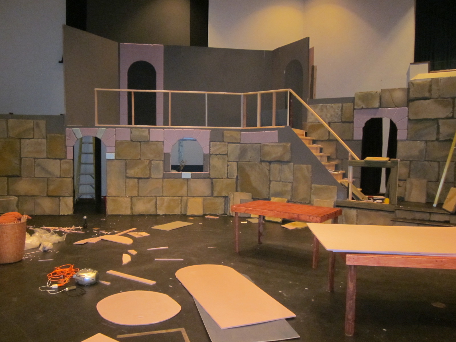 HendersonWorks: Set Design and Stage Construction