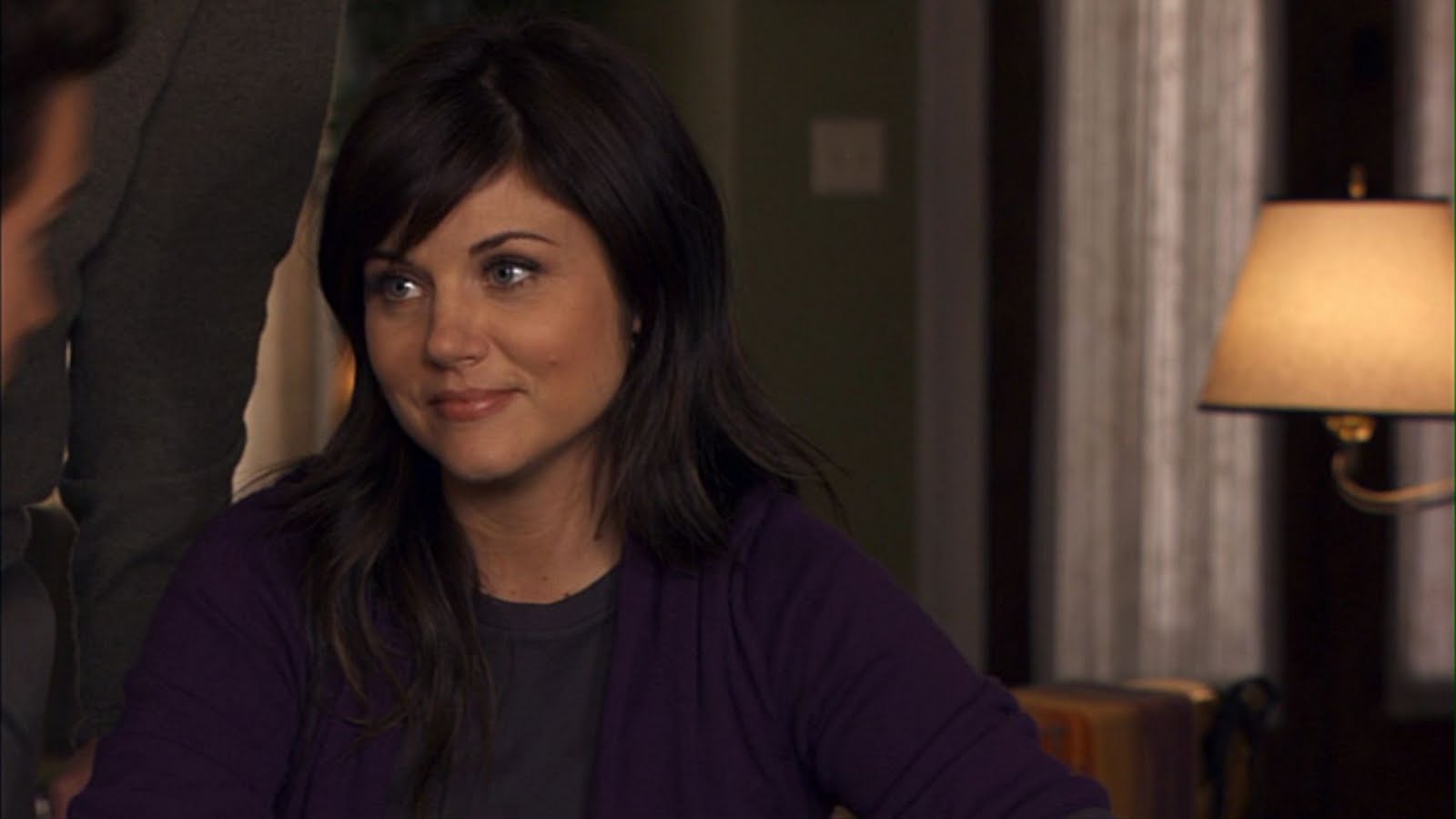 Screencaps by TV Caps