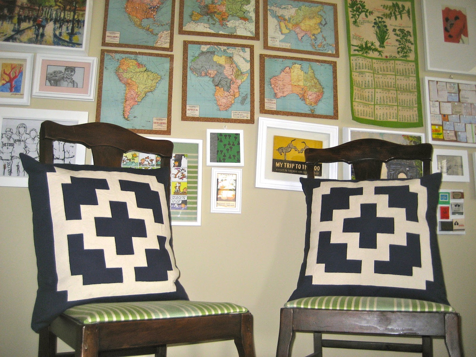 GraceAdkinsDesigns Set of 2 Small Navy Blue Cotton Throw Pillows with