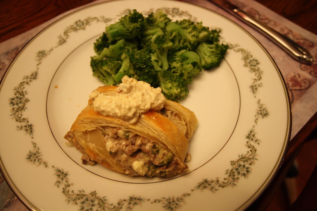 The Roediger House Meal No. 2203 Savory Beef, Broccoli, and Blue