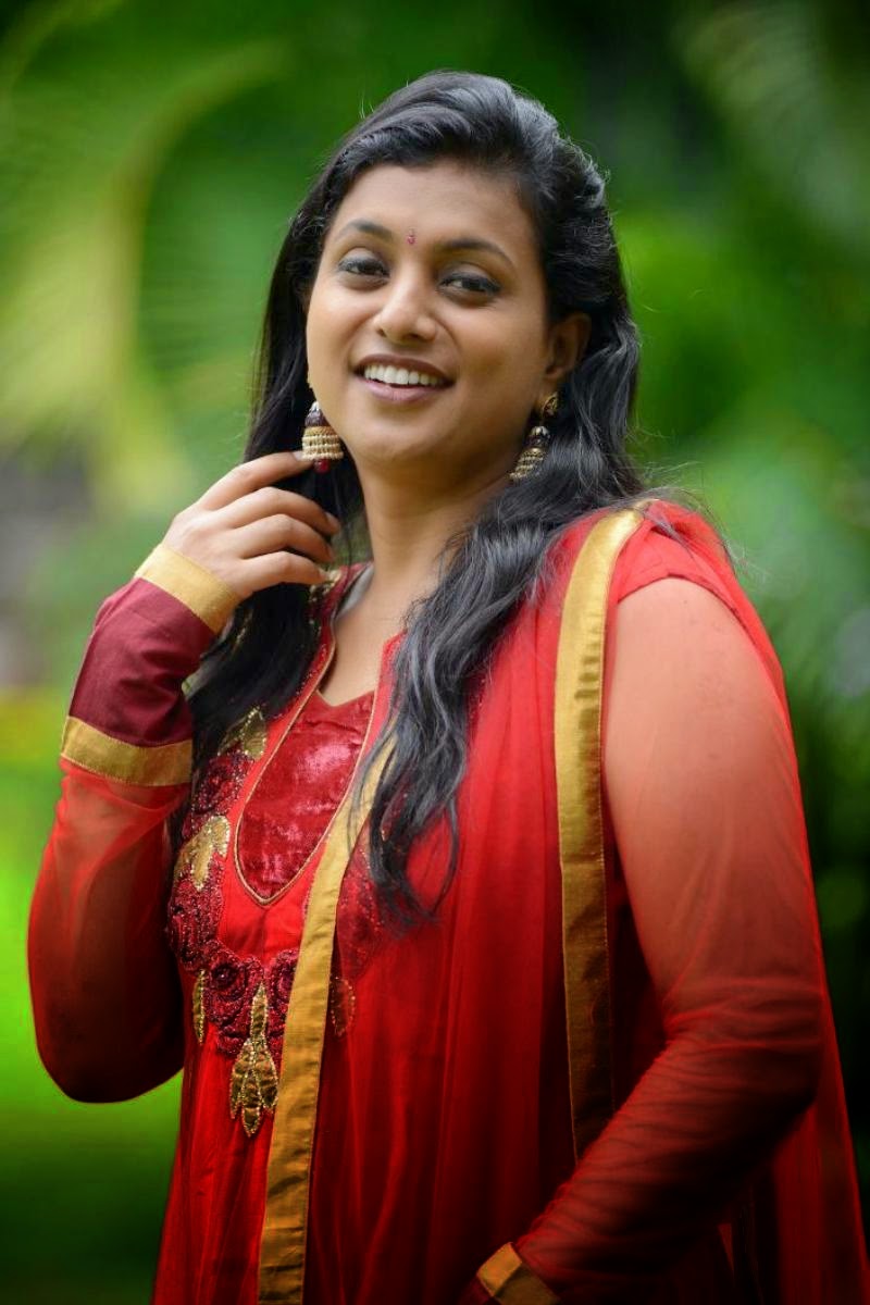 Roja Cute Smile Photos - CAP